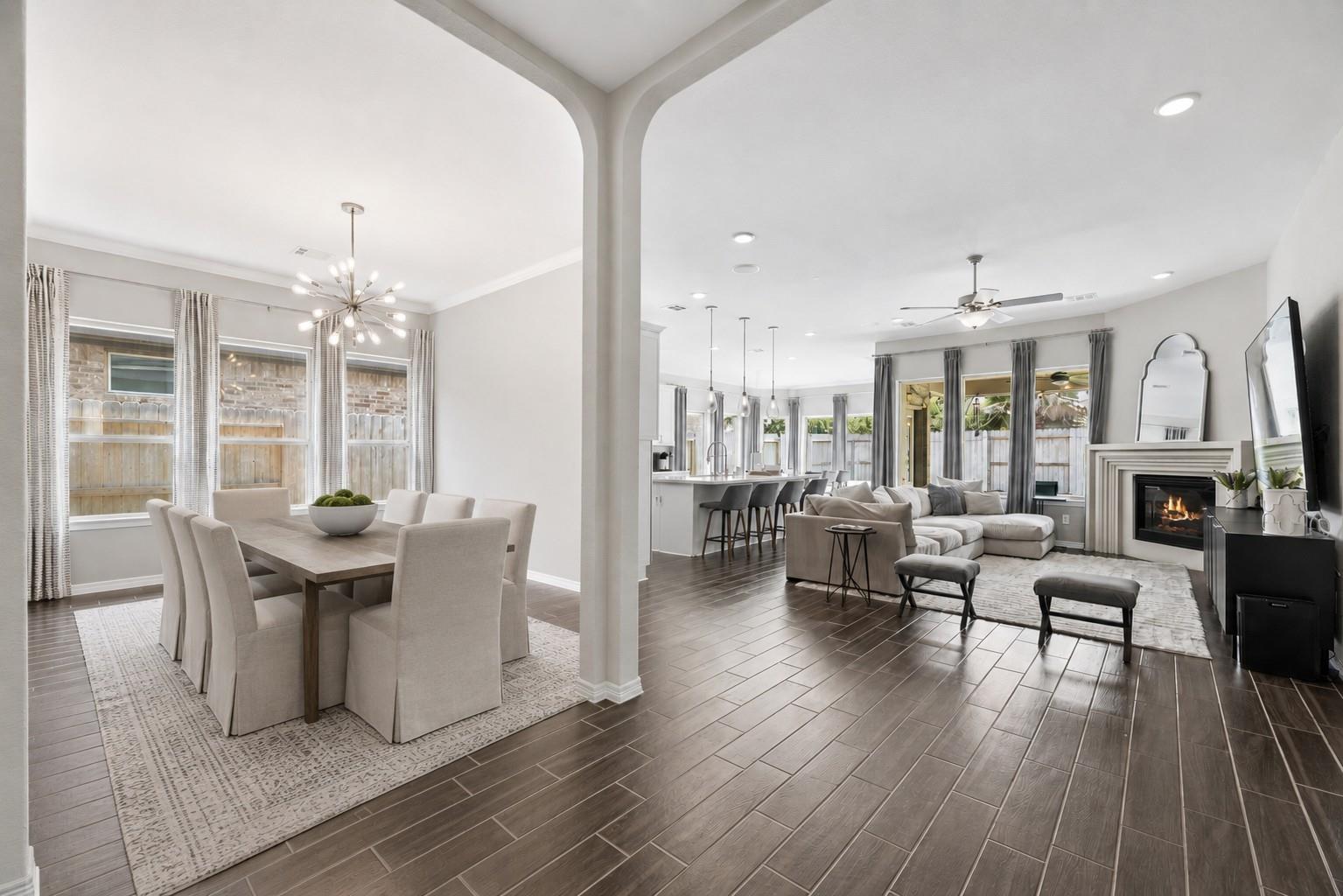 10819 Crestwood Point Circle