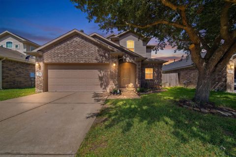 Photo of 2716 Sunshade Court, Pearland, TX 77584 (MLS # 39386039)
