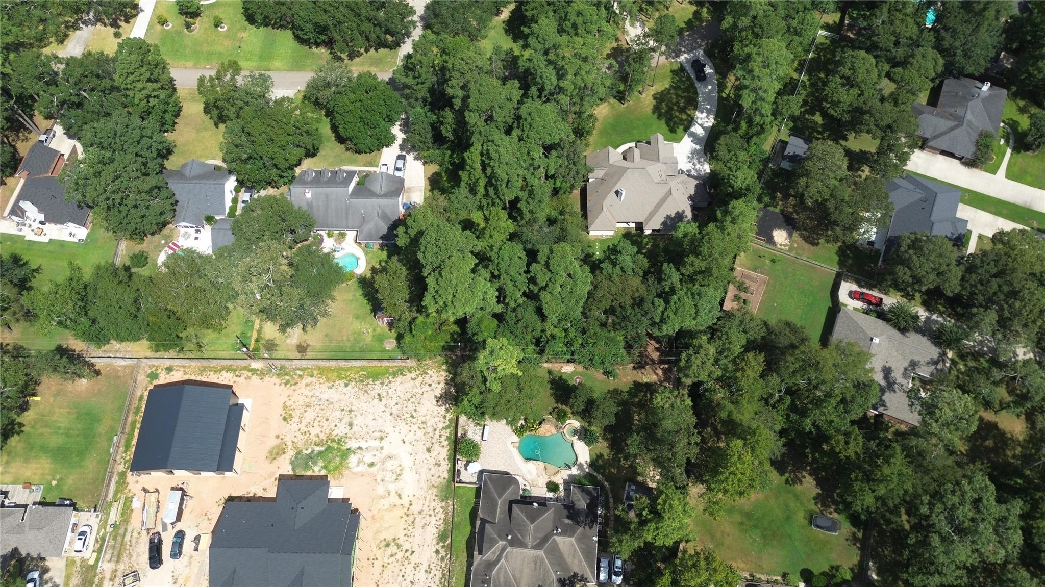 2404 Chantilly Lane