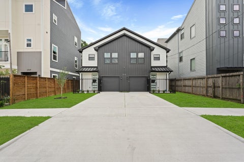 Photo of 2113 Saint Charles Street #A, Houston, TX 77003 (MLS # 93747253)