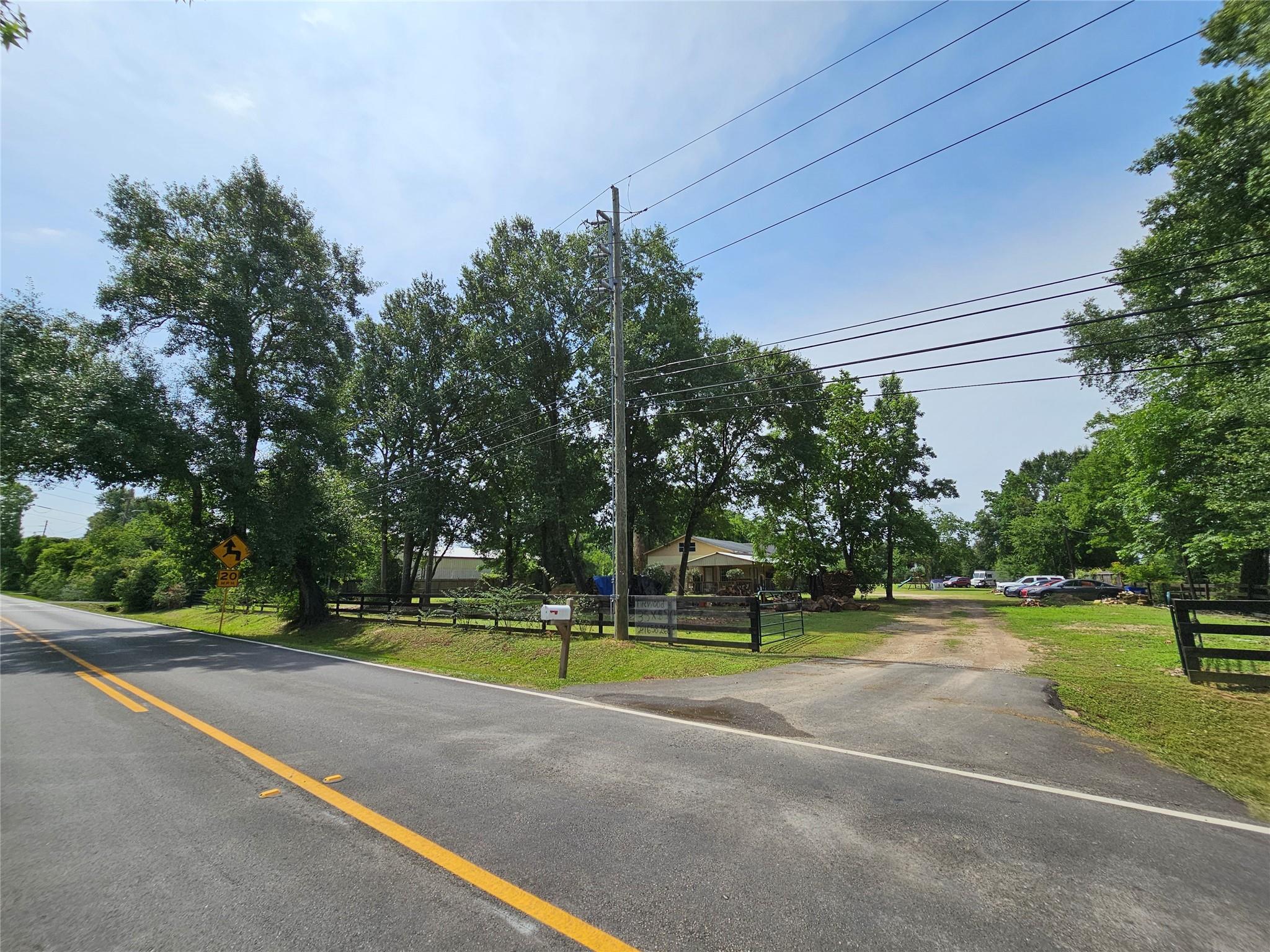 7225 Root Road