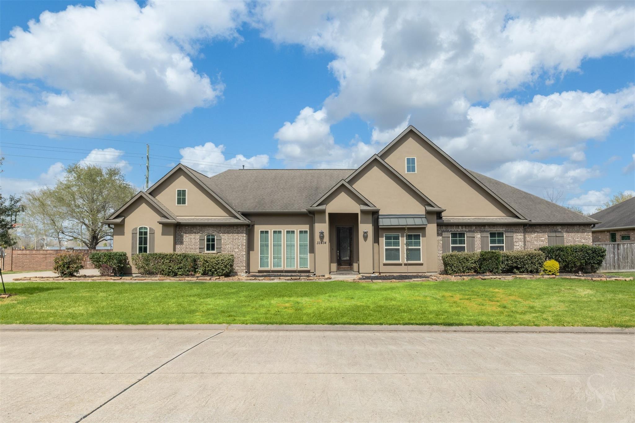 32434 Waterford Crest Ln