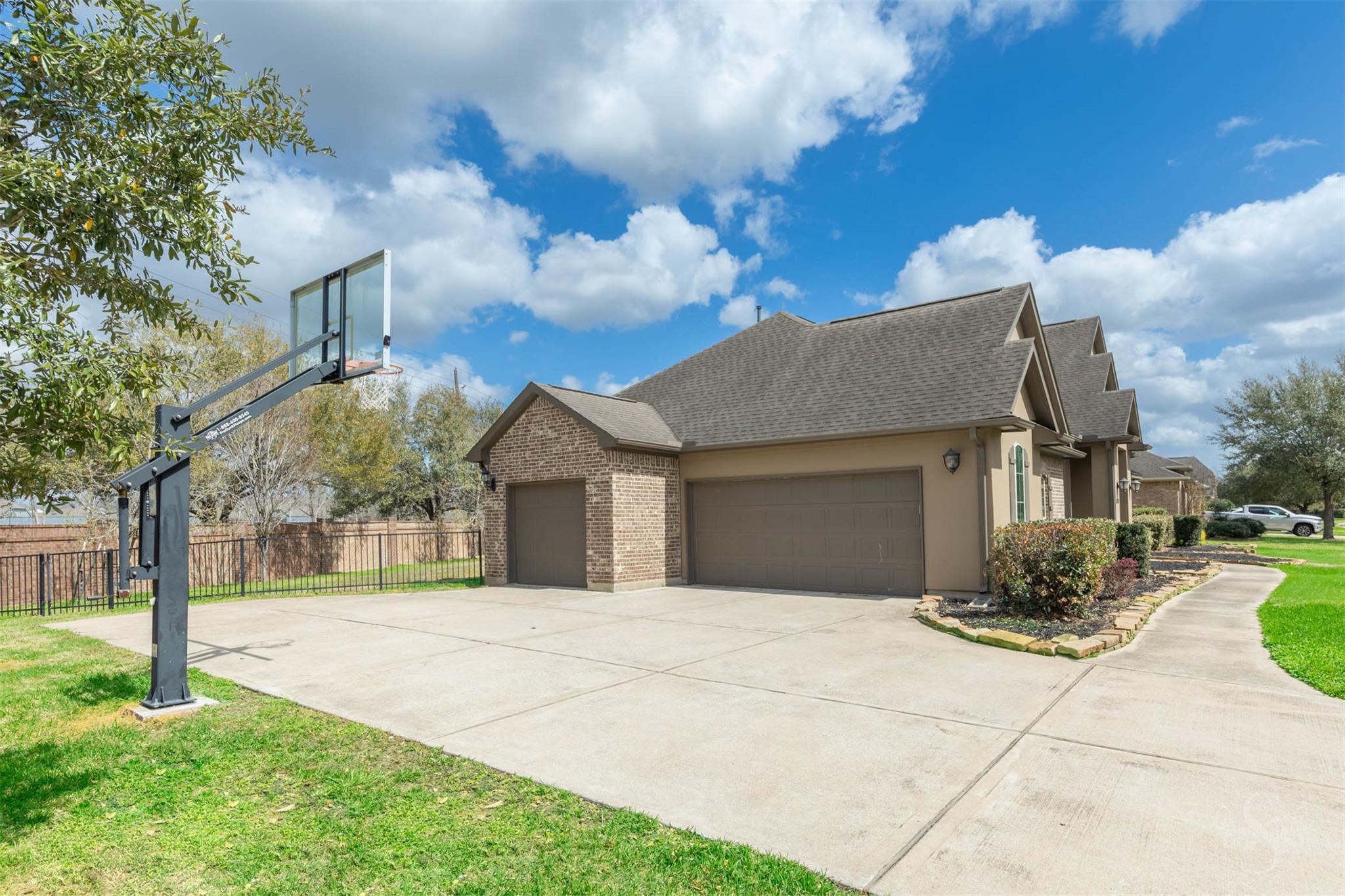 32434 Waterford Crest Ln