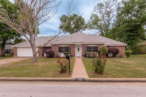 Homes For Sale - 121 Elmwood Street<br/> Walker County, Huntsville, TX 77320