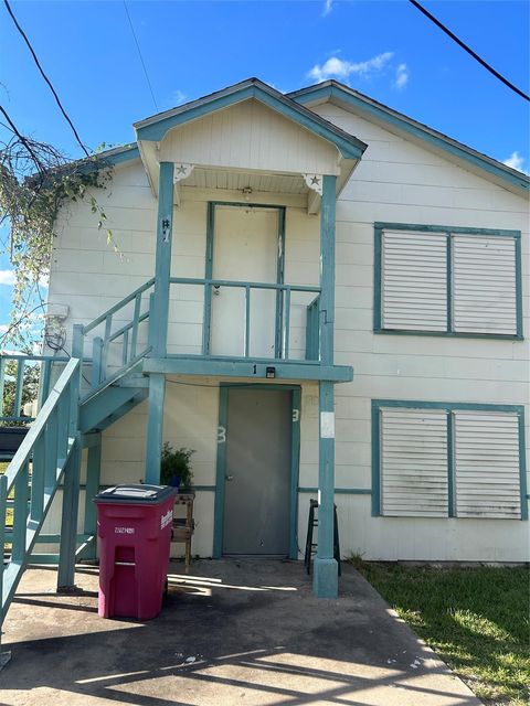 Photo of 1901 N Avenue G Unit 1, Freeport, TX 77541 (MLS # 2001701)