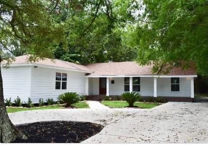 Photo of 330 S Caldwood Drive, Beaumont, TX 77707 (MLS # 67387812)