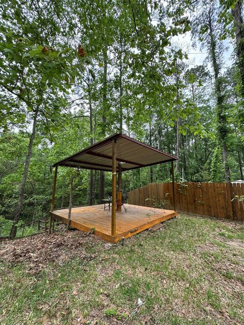 Photo of 122 Barbil Lane, Houston, TX 77336 (MLS # 62429212)