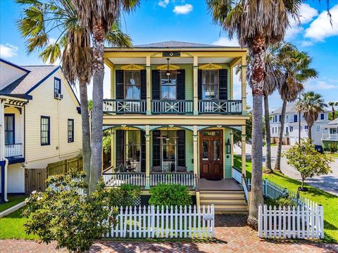 Photo of 1427 Winnie Street, Galveston, TX 77550 (MLS # 43946824)