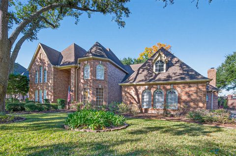 Homes For Sale - 20106 Ambervine Circle<br/> Katy, TX 77450