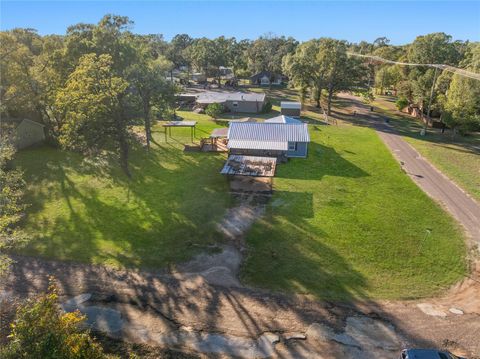 Photo of 2705 21st Street, Hempstead, TX 77445 (MLS # 65555871)