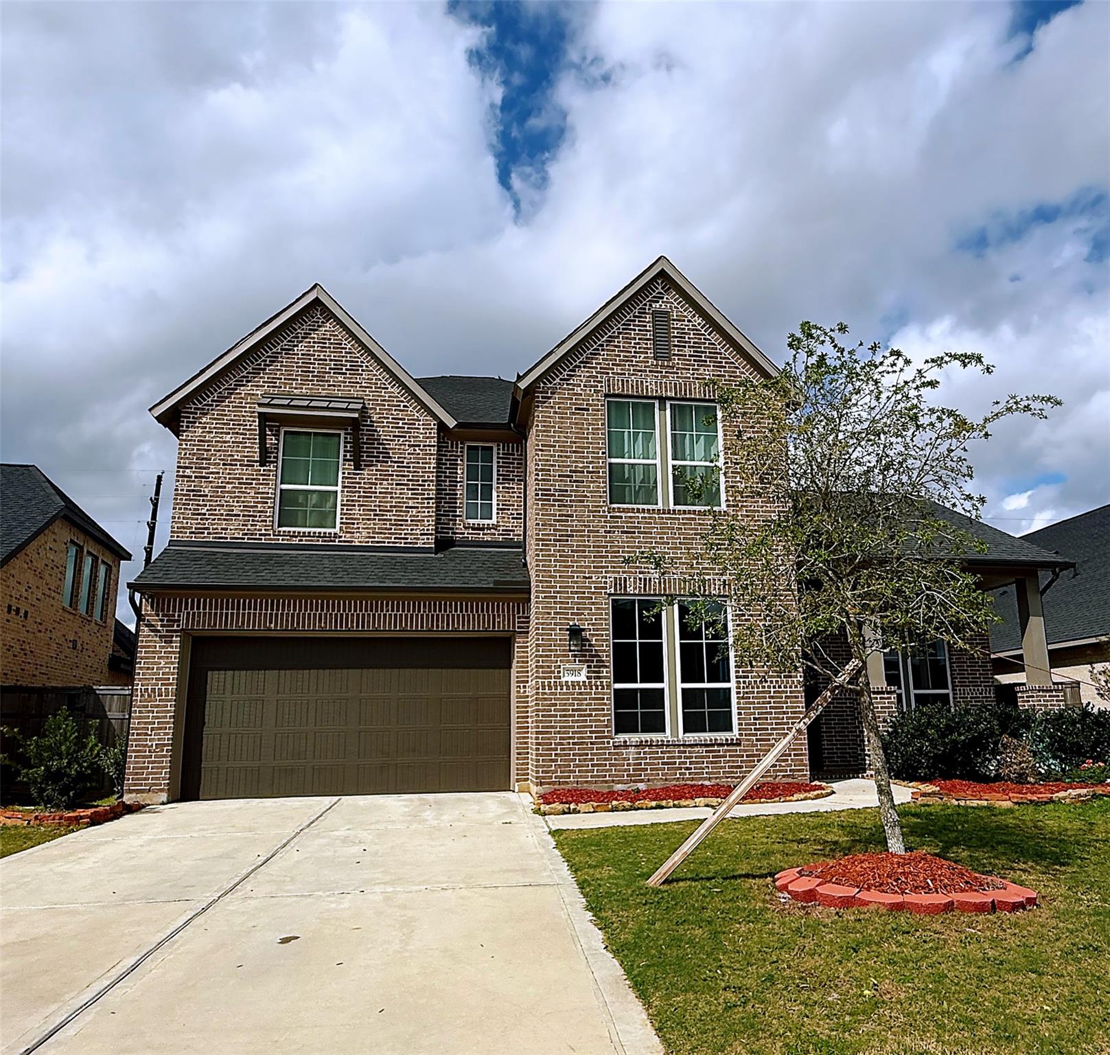 5918 Emerald Ranch Lane