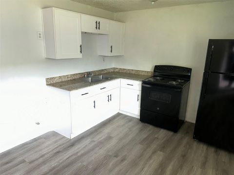 Photo of 5405 Suez Street #2, Houston, TX 77020 (MLS # 87098024)
