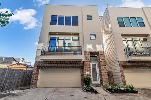 Photo of 1724 Ovid Street, Houston, TX 77007 (MLS # 8113805)