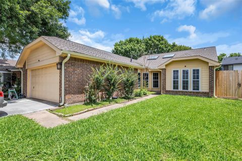 Photo of 3127 Westwick Drive, Houston, TX 77082 (MLS # 19879474)