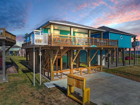 Photo of 778 Wommack Dr, Crystal Beach, TX 77650 (MLS # 91869967)