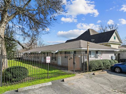 Photo of 234 Cortlandt Street #3, Houston, TX 77007 (MLS # 6639756)