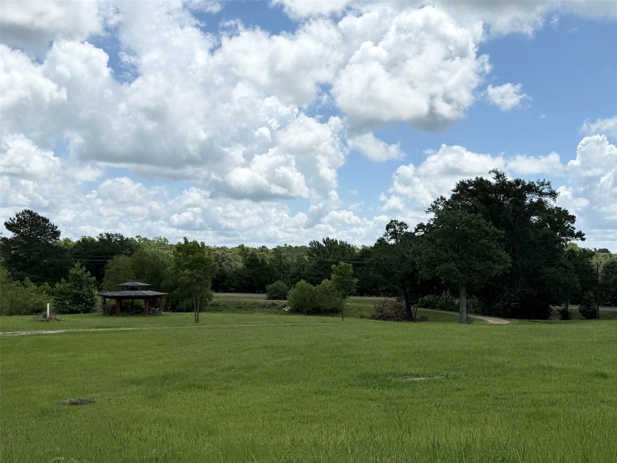 3883 Hwy 75 N