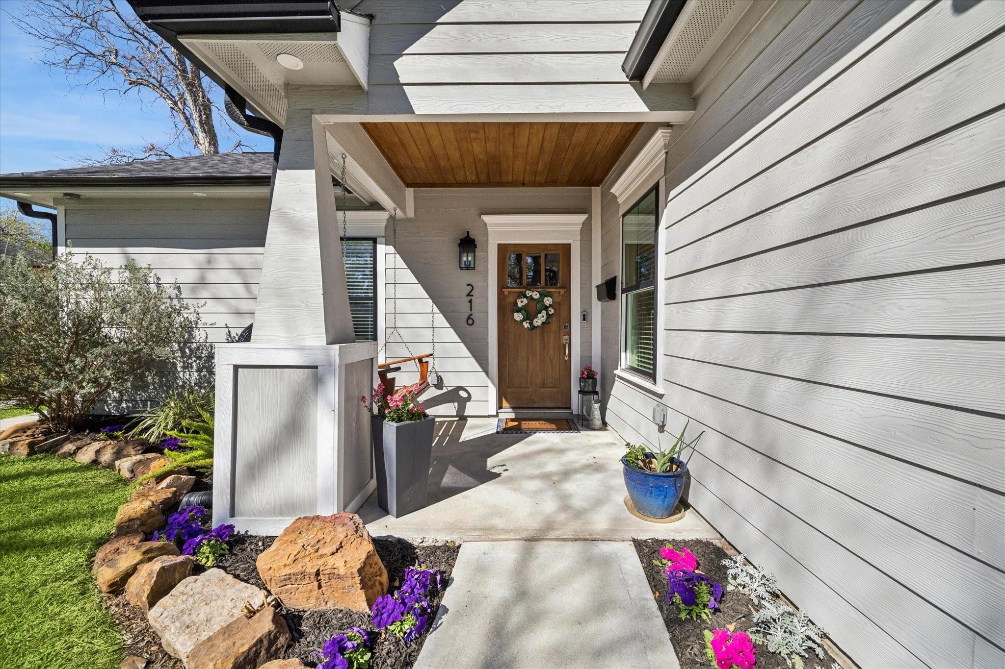 216 W 30th Street