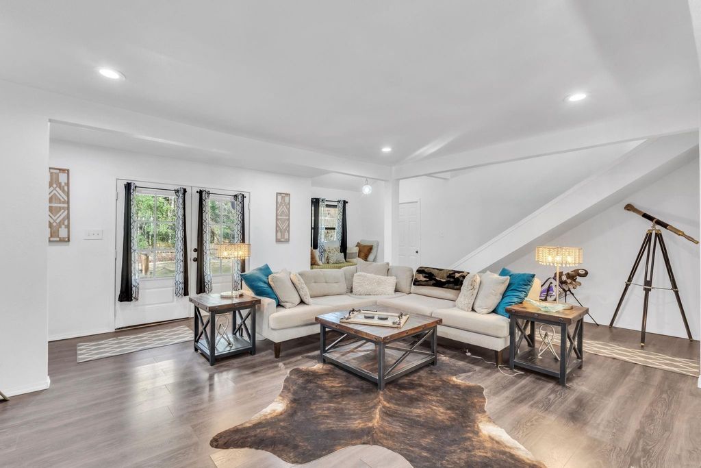 Photo of 208 Dogwood Circle, Woodville, TX 75979 (MLS # 64064560)