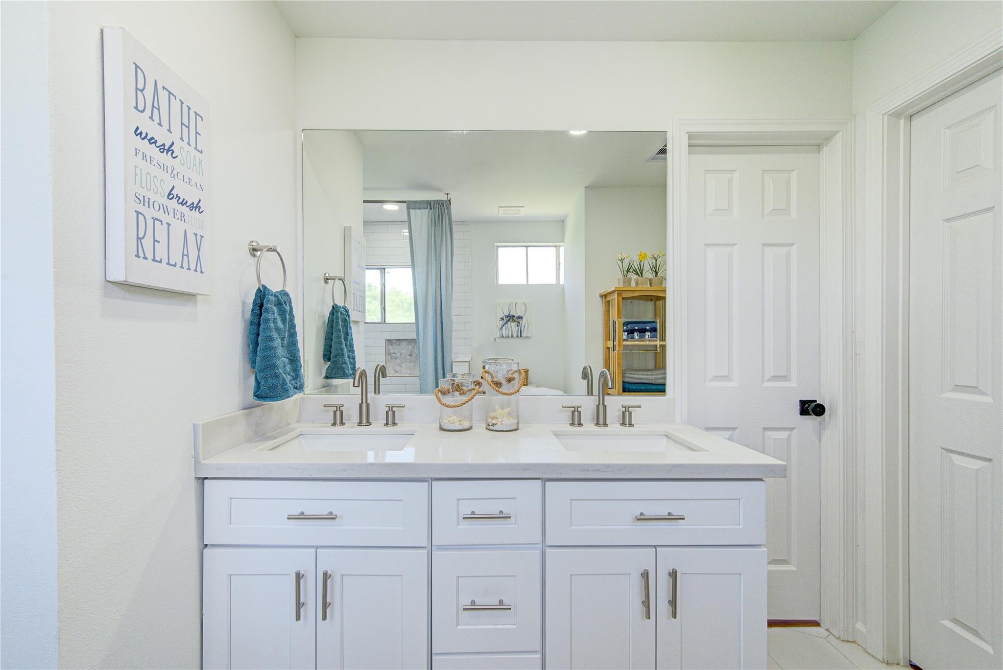 411 Galley Way