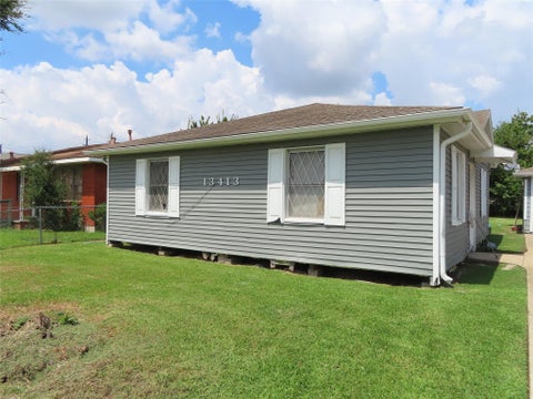 Photo of 13413 Duluth Street, Houston, TX 77015 (MLS # 78391466)