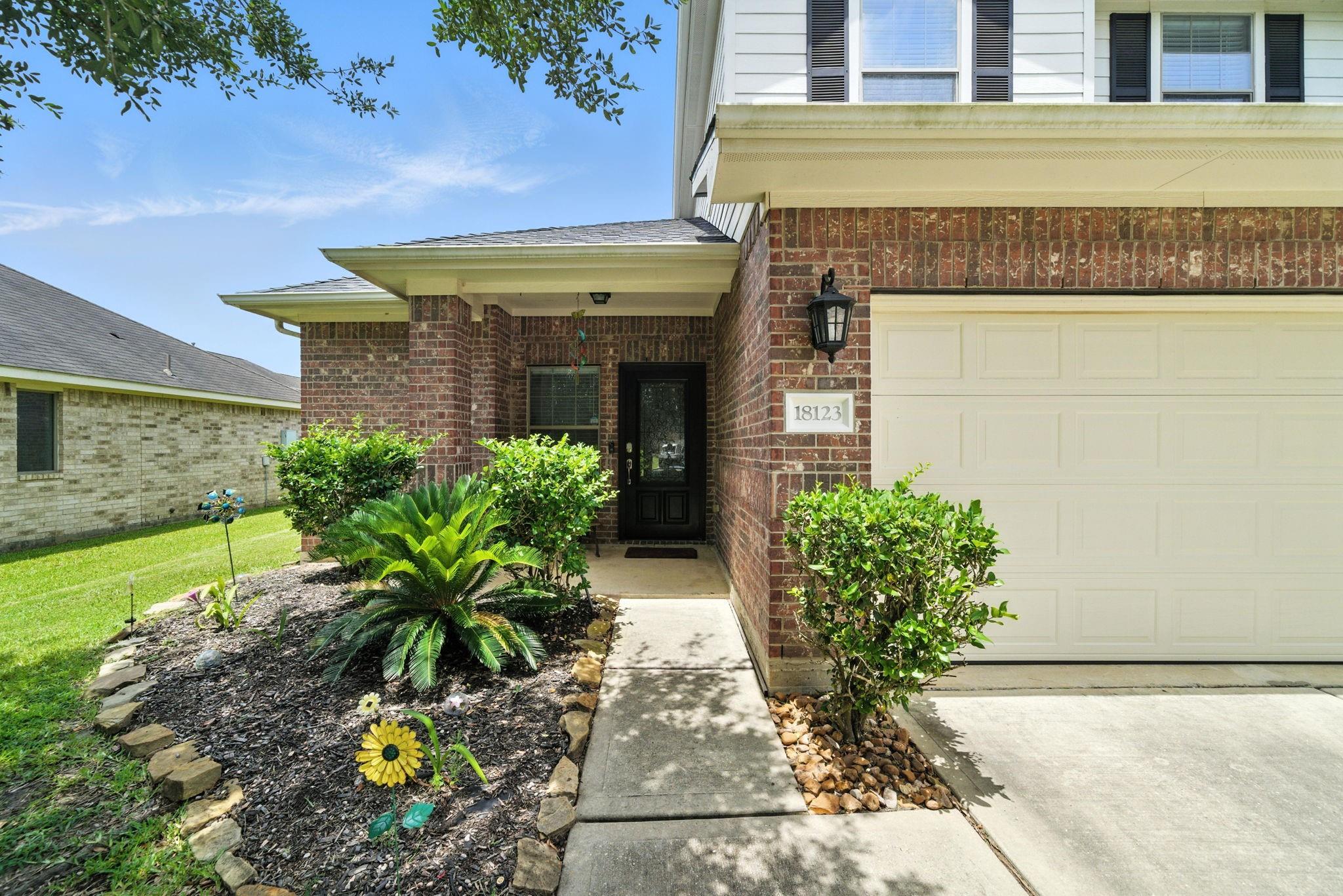 18123 Hillock Glen Lane