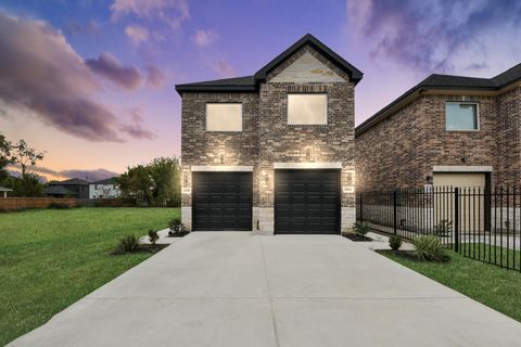 4516 Maggie Street AB Houston TX 77051