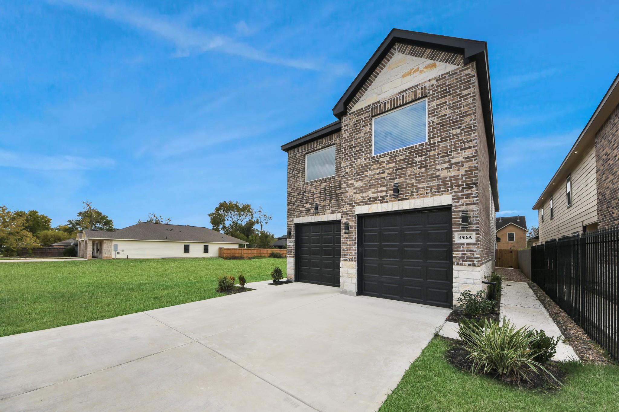 4516 Maggie Street AB