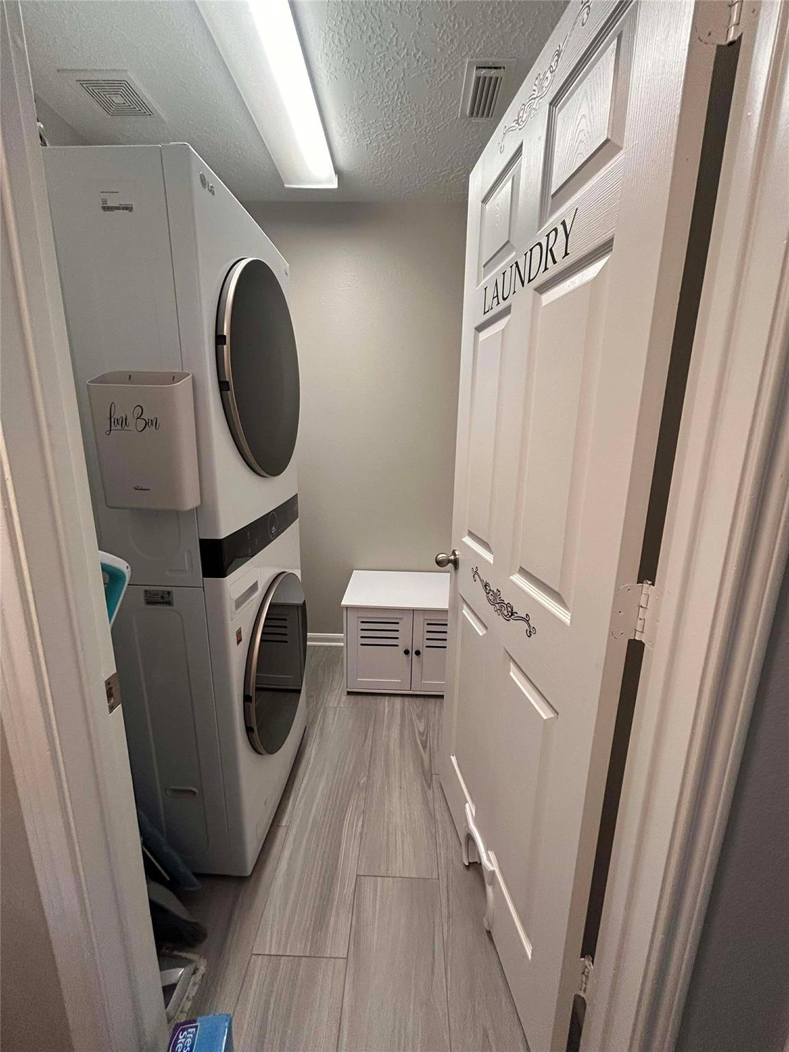 2435 Colonial Springs Lane