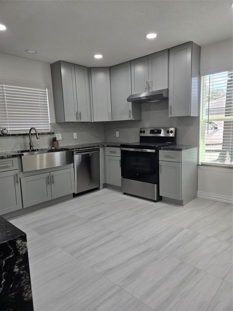 Photo of 16519 Gaeldom Lane, Houston, TX 77084 (MLS # 9773166)