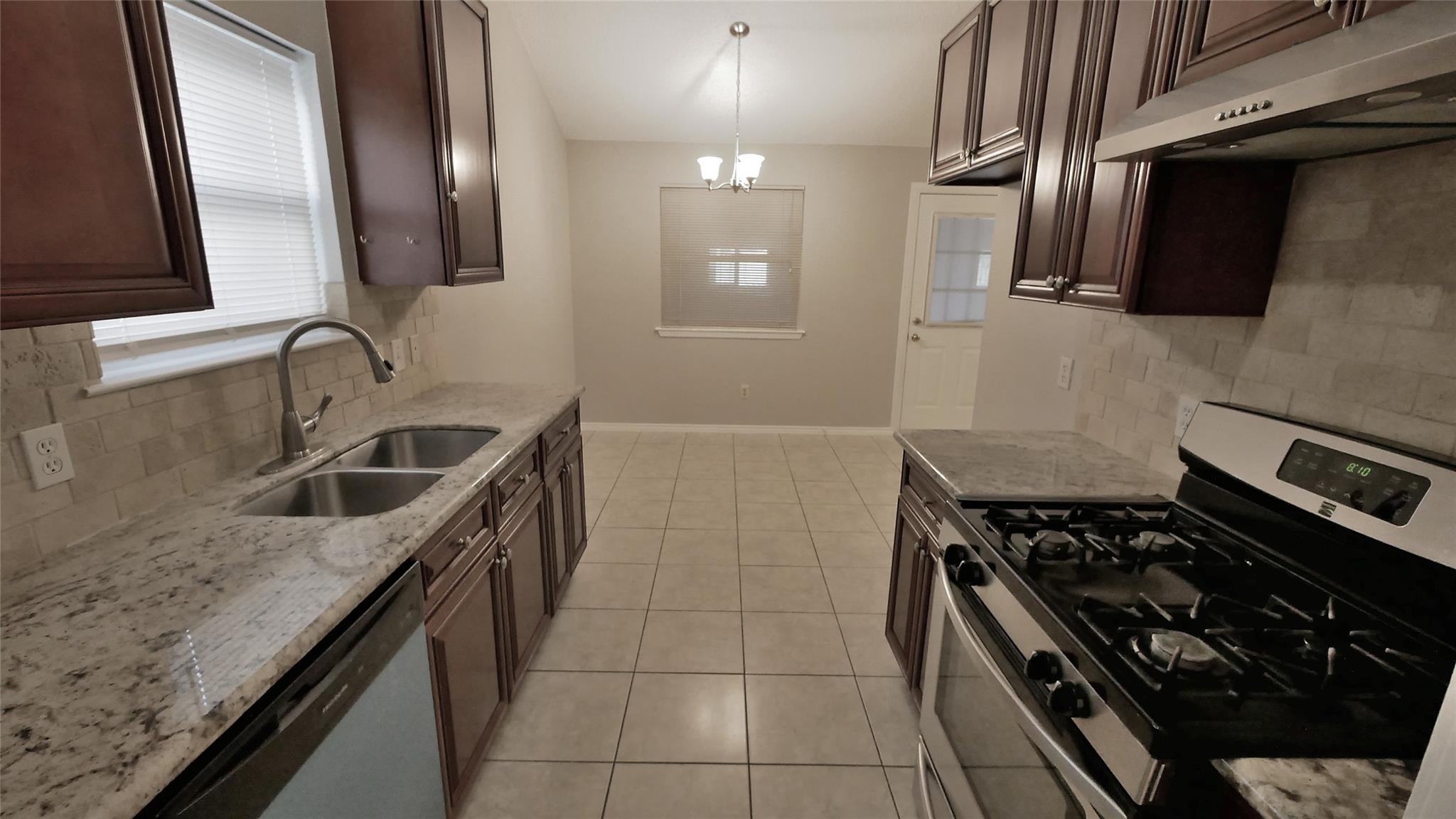 1018 Three Forks
