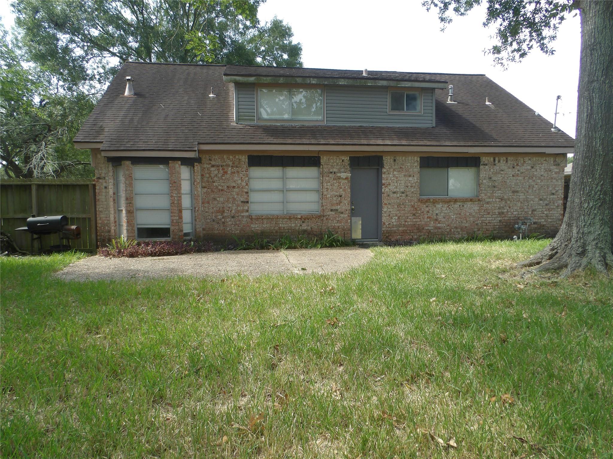 2008 Williamsburg Court N