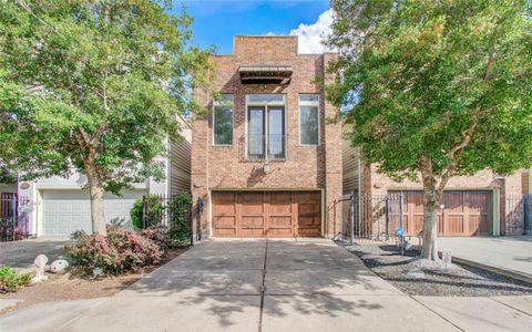 Photo of 1034 Dunbar Street, Houston, TX 77009 (MLS # 52641809)