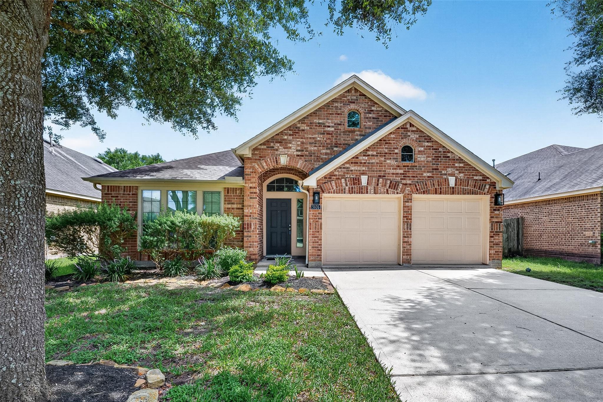 5606 Walnut Glen Lane