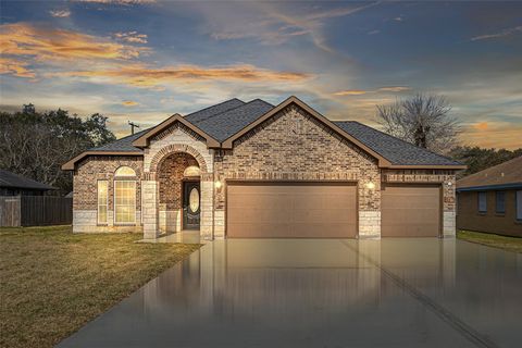 710 Hackberry Street La Marque TX 77568