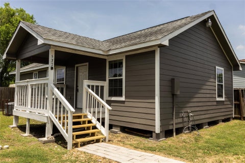 Photo of 537 Cottontail Drive #B, Crosby, TX 77532 (MLS # 57449387)