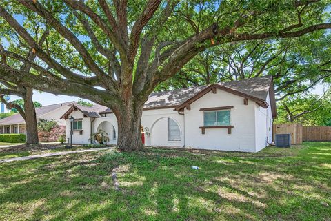 Tiny photo for 11507 Barwood Bend Drive, Houston, TX 77065 (MLS # 72485145)