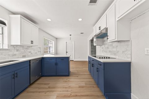 Tiny photo for 11507 Barwood Bend Drive, Houston, TX 77065 (MLS # 72485145)