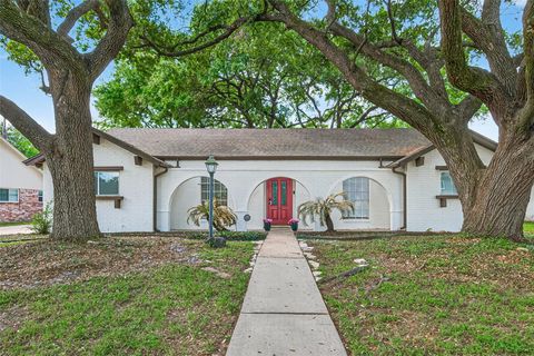 Tiny photo for 11507 Barwood Bend Drive, Houston, TX 77065 (MLS # 72485145)