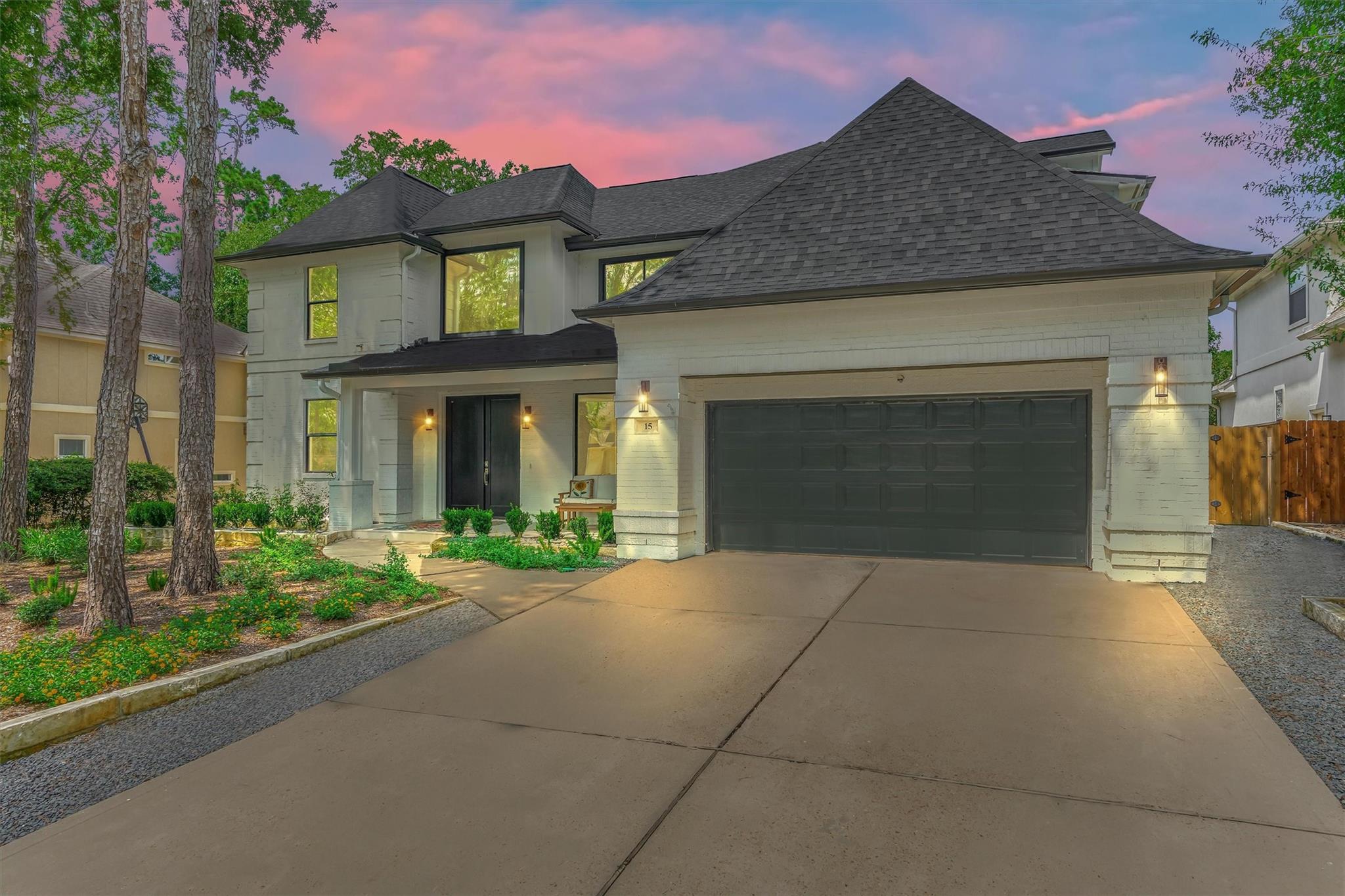 15 Atrium Woods Court