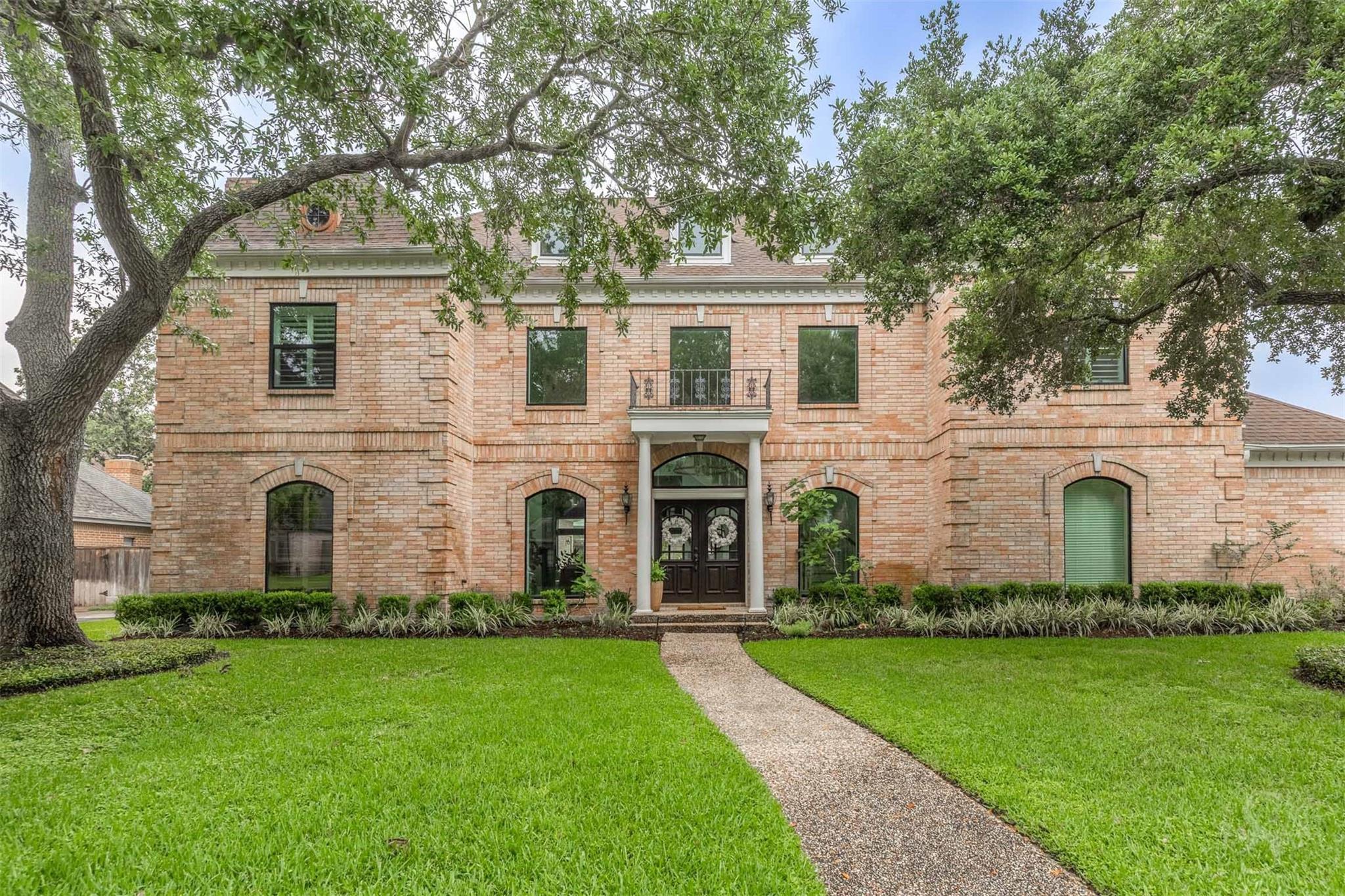 1519 Pebble Chase Drive