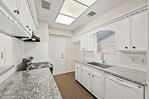 Tiny photo for 16334 Hollow Wood Drive, Houston, TX 77090 (MLS # 5168053)