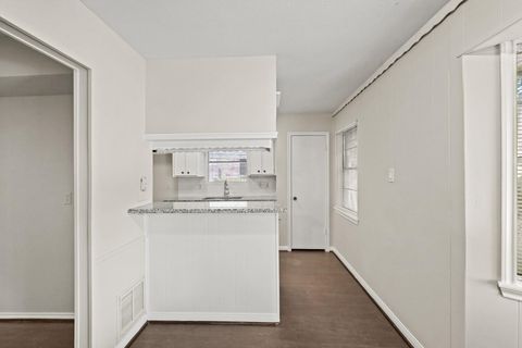 Tiny photo for 16334 Hollow Wood Drive, Houston, TX 77090 (MLS # 5168053)