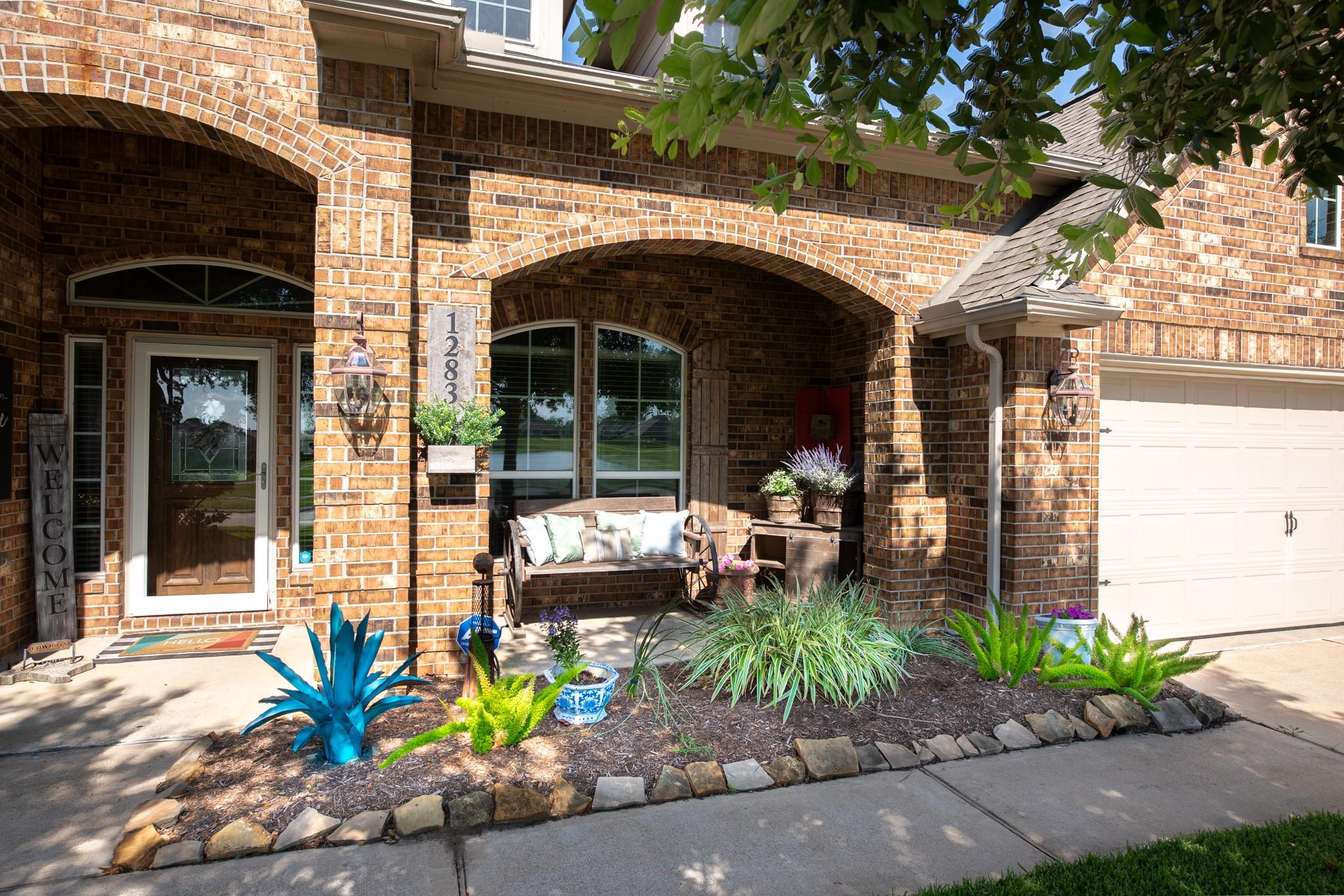 1283 Laurel Lane
