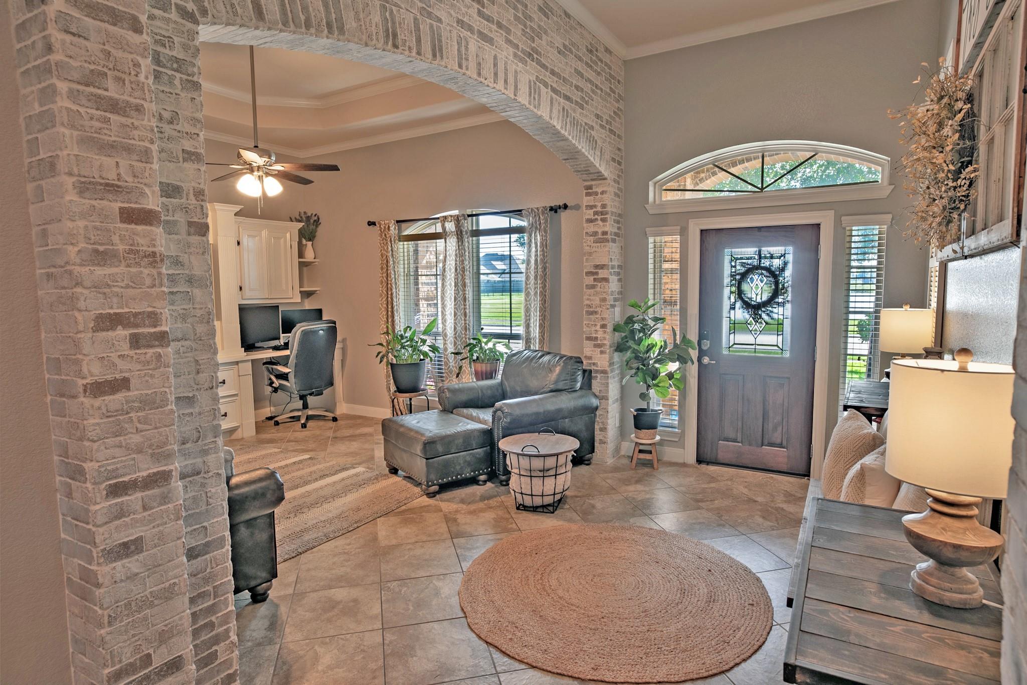 1283 Laurel Lane