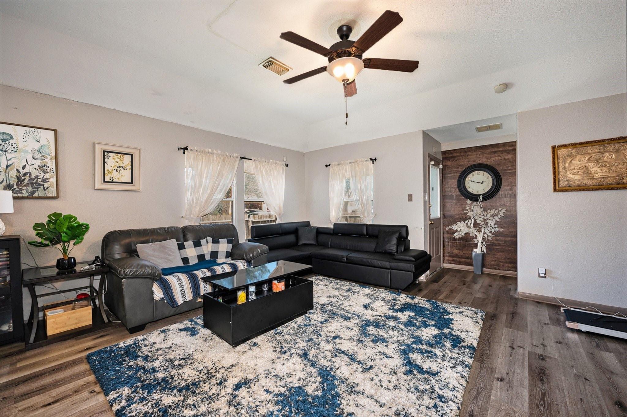 13807 Bonnetbriar Lane