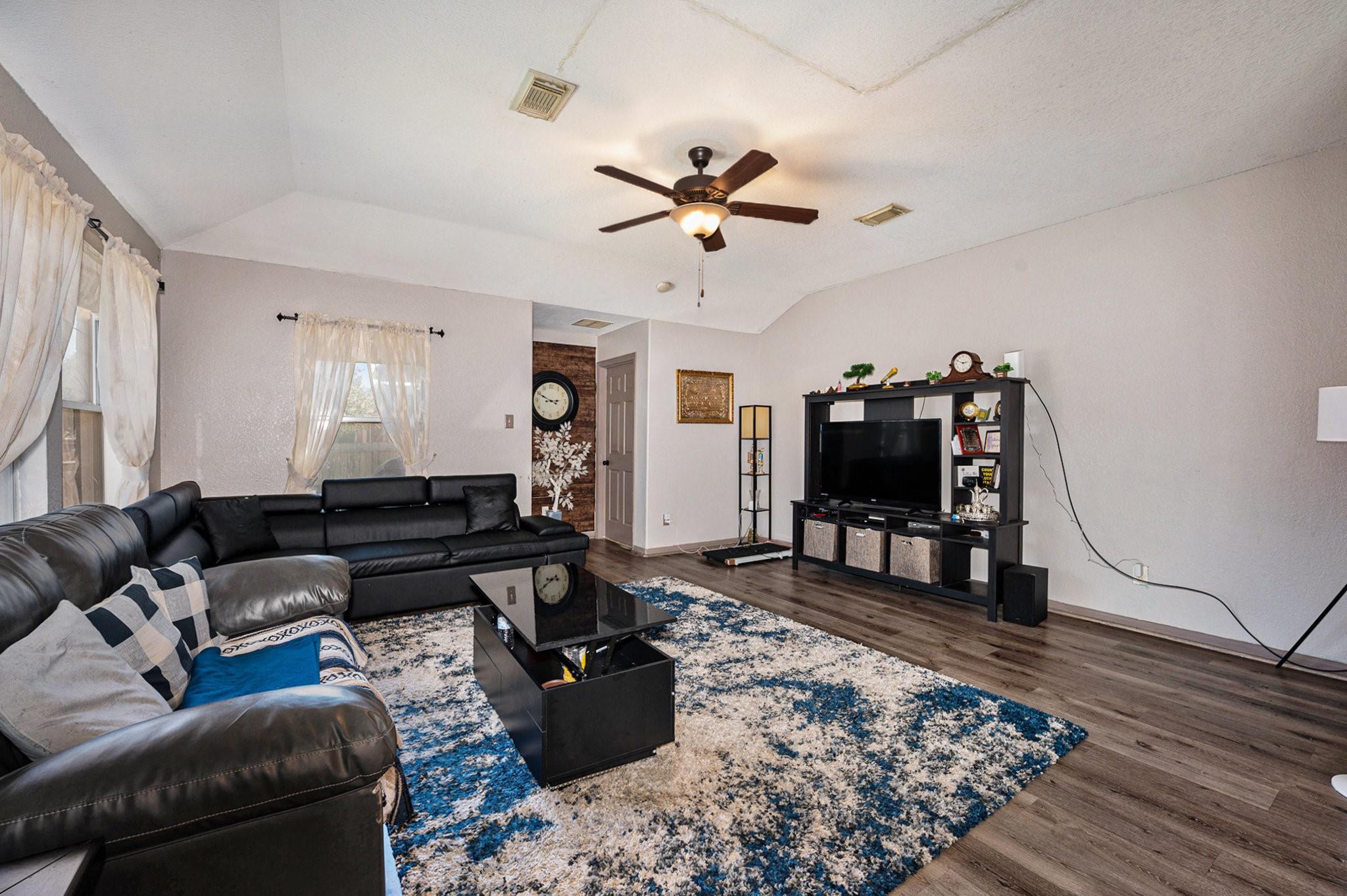 13807 Bonnetbriar Lane