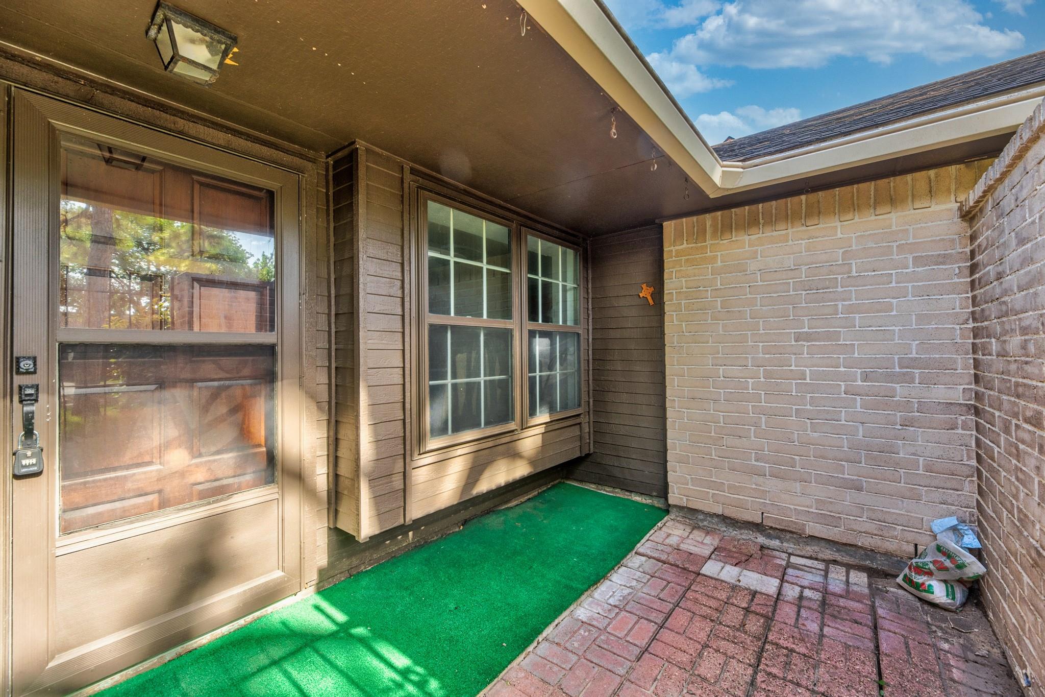 6818 Brockington Drive
