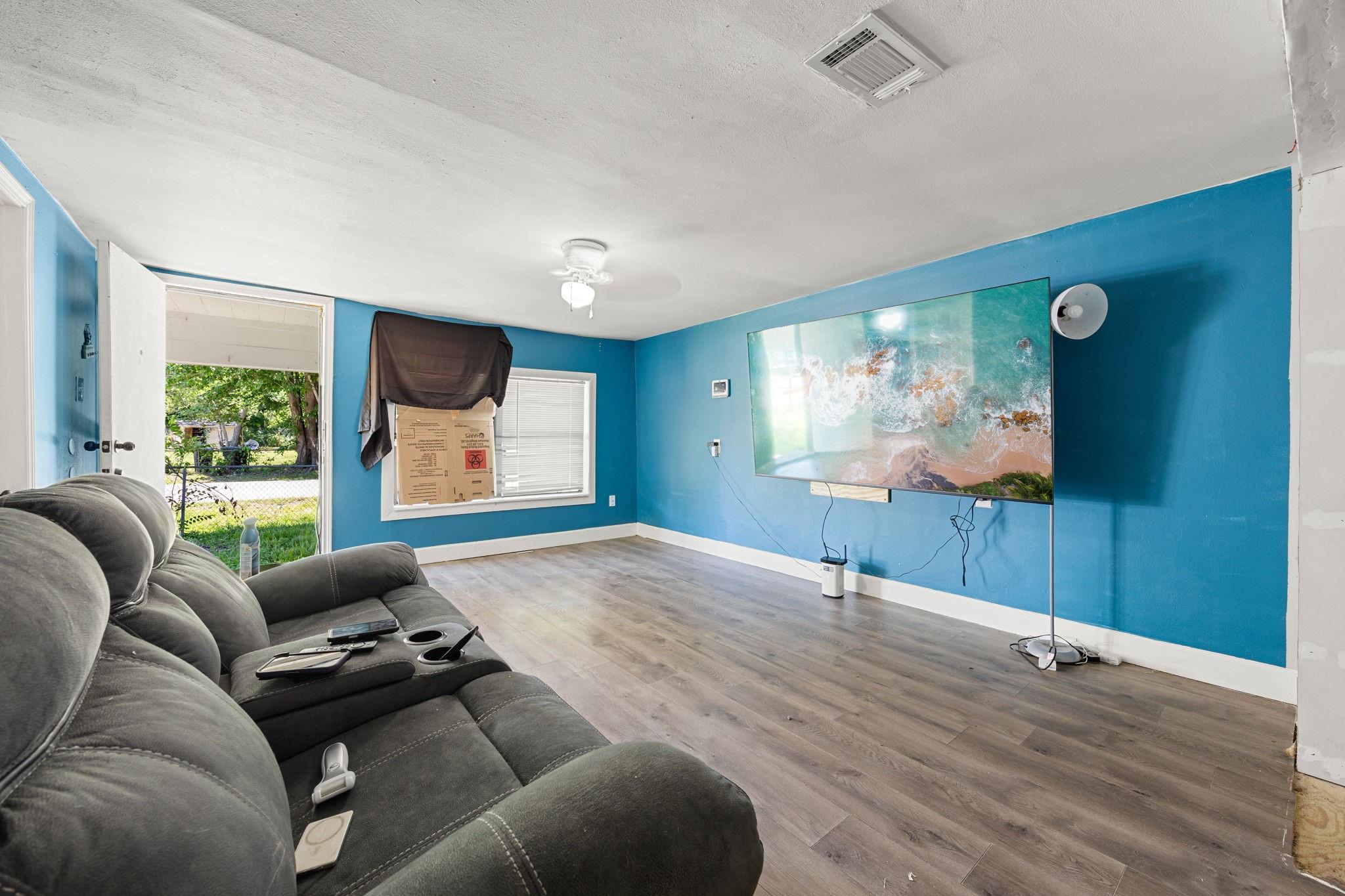 211 Arcadian Drive