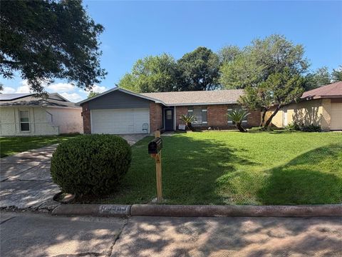 Photo of 9909 Cardinal Street, La Porte, TX 77571 (MLS # 41780851)